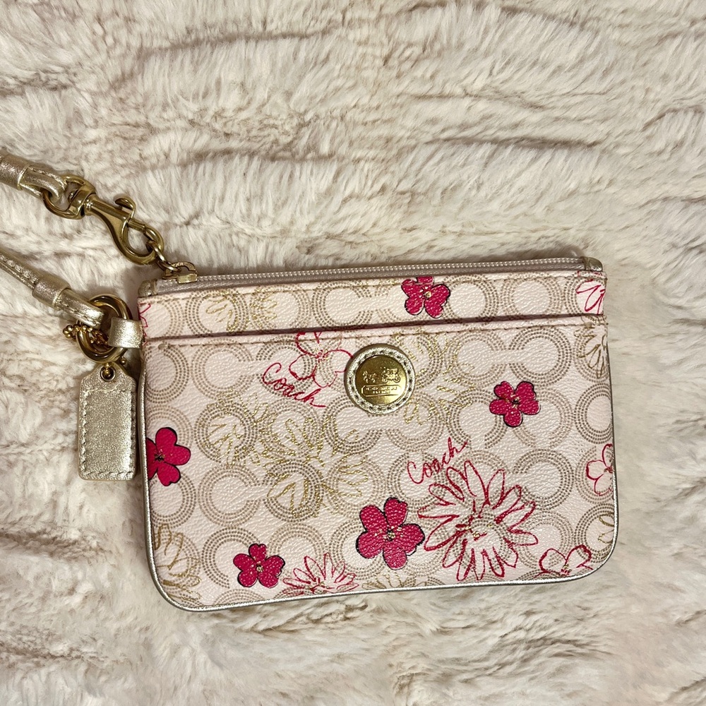 Coach pink and white leather wristlet - Picture 5 of 6
